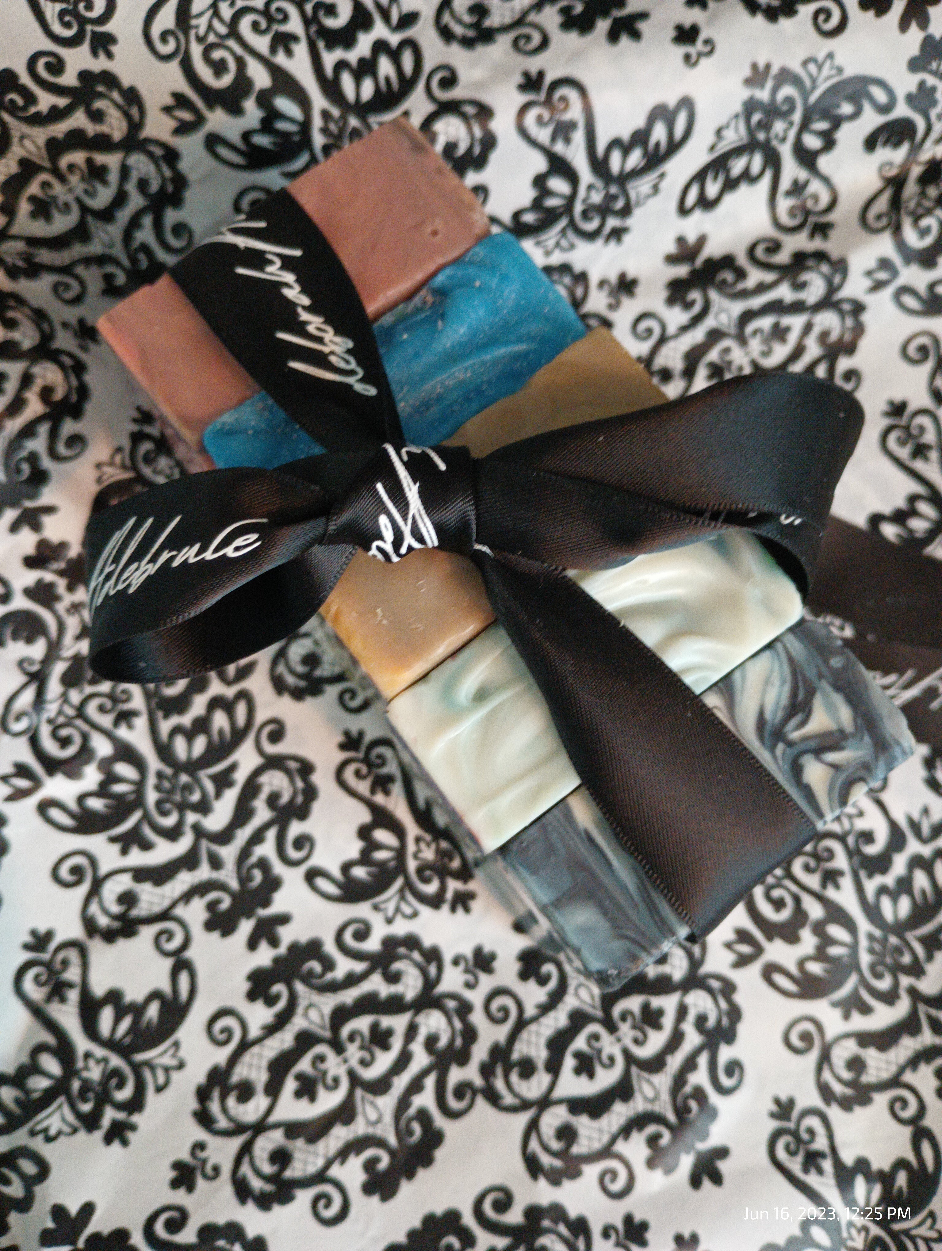 Luxury Bundle of Soap (Multi Fragrances)