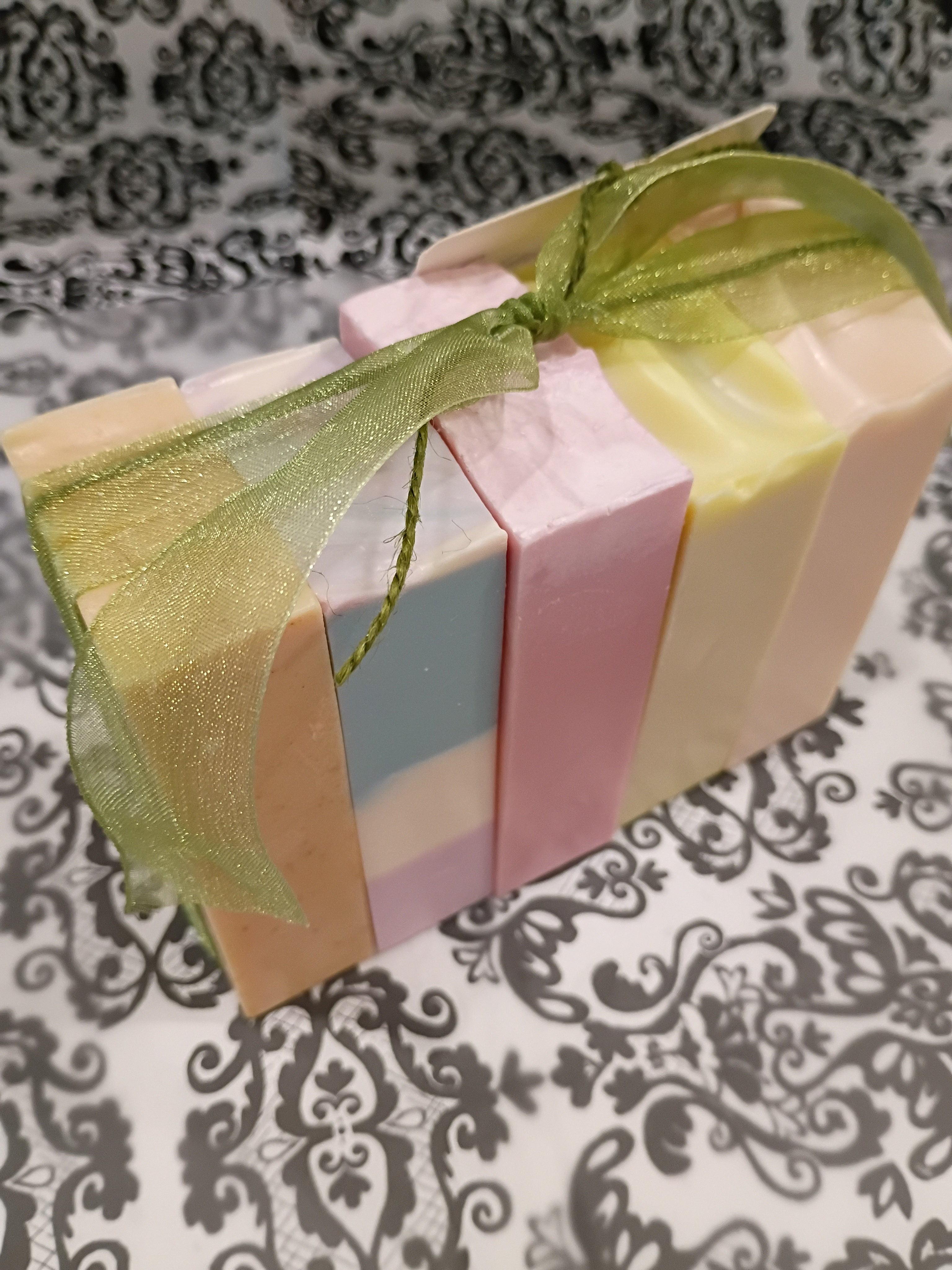 Luxury Bundle of Soap (Multi Essential Oil Scents)
